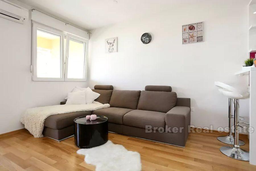 Pazdigrad, appartement de deux chambres, à vendre