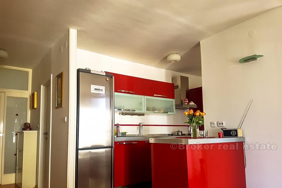 Three bedroom comfortable apartment, sale