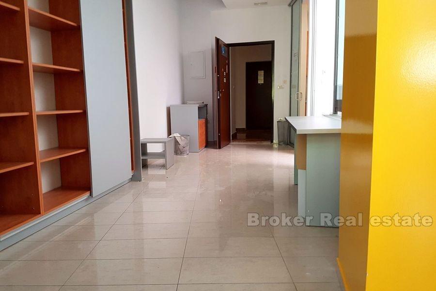 Lovret, office business space