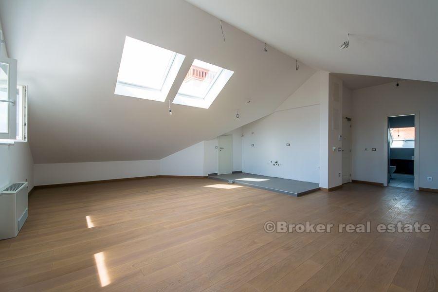 Lyxig takvåning, långtidsuthyrning