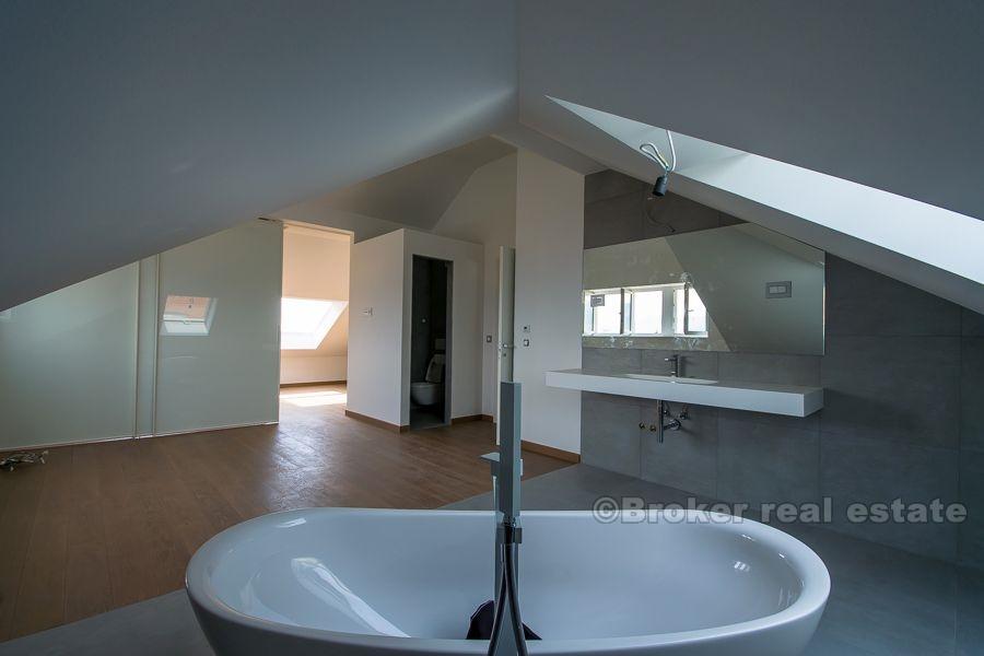 Lyxig takvåning, långtidsuthyrning