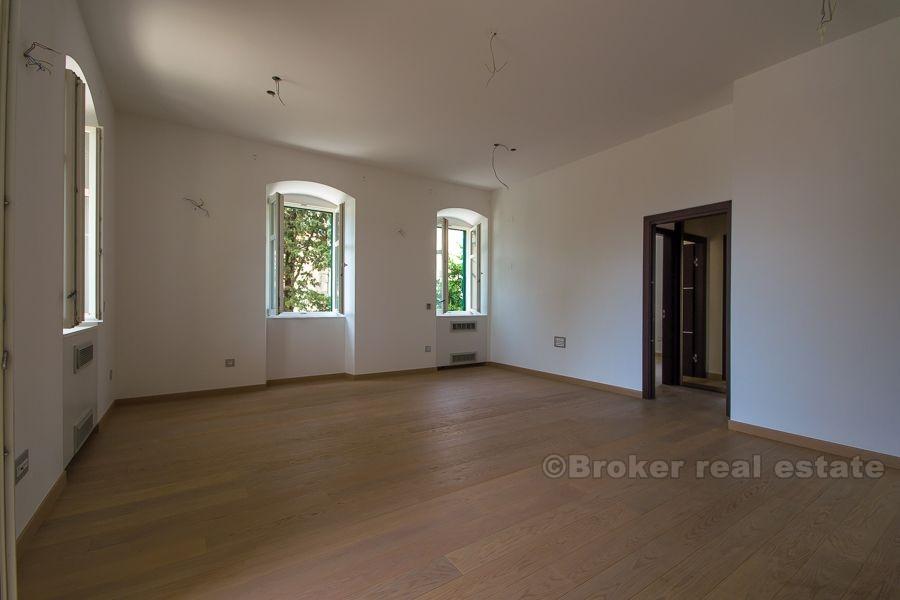 Przestronny, luksusowy apartament z dwiema sypialniami