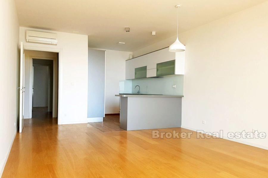 Trstenik, apartament z dwiema sypialniami do wynajęcia na dłuższy okres