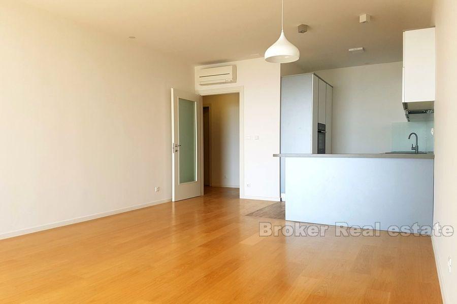 Trstenik, apartament z dwiema sypialniami do wynajęcia na dłuższy okres