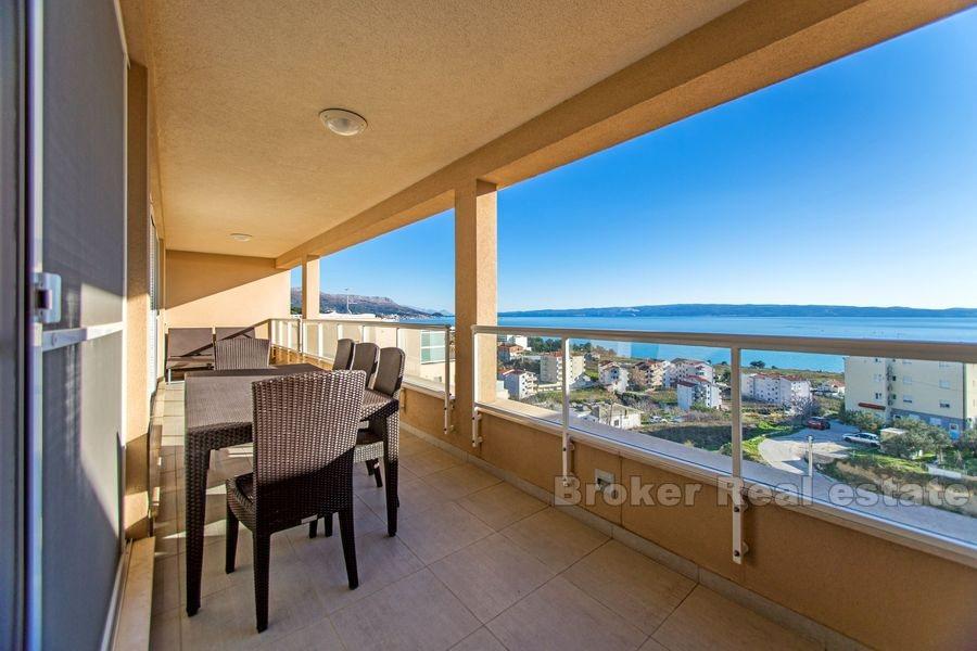 Znjan, four bedroom apartment for rent