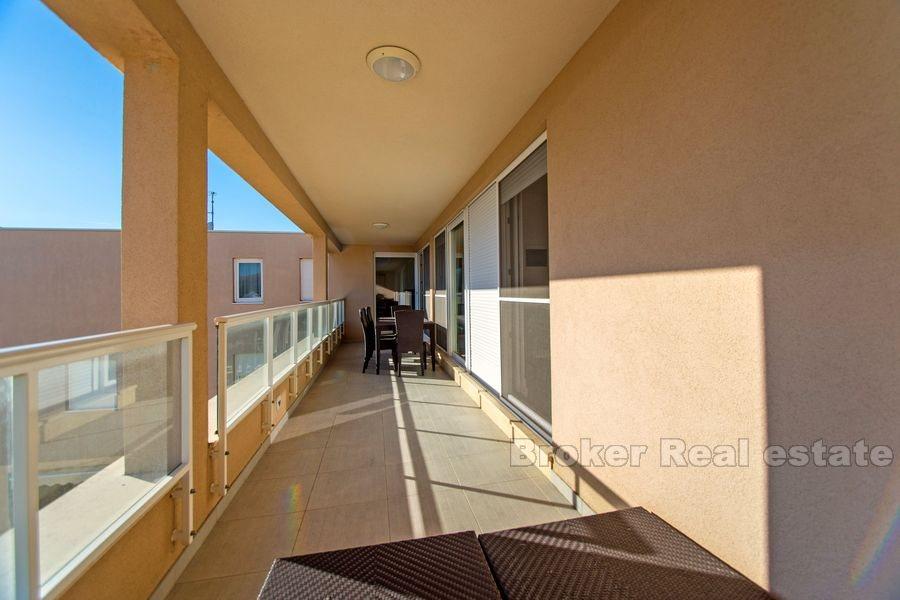 Znjan, four bedroom apartment for rent