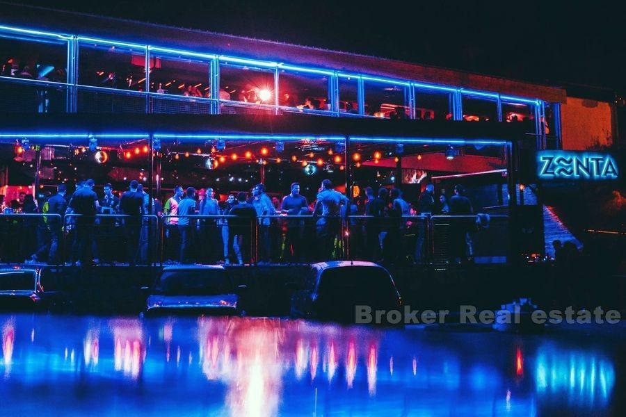 Zenta, discoteca / catering
