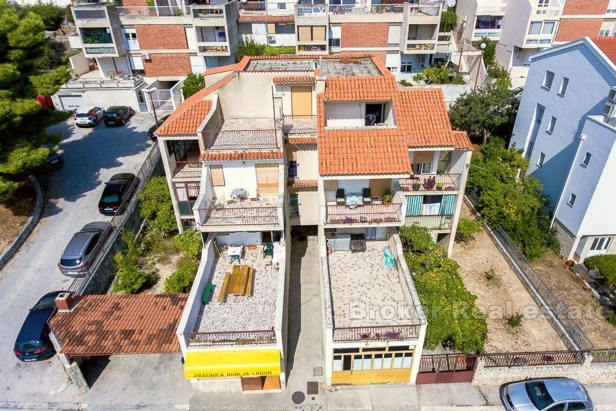 Trstenik, detached house on three floors