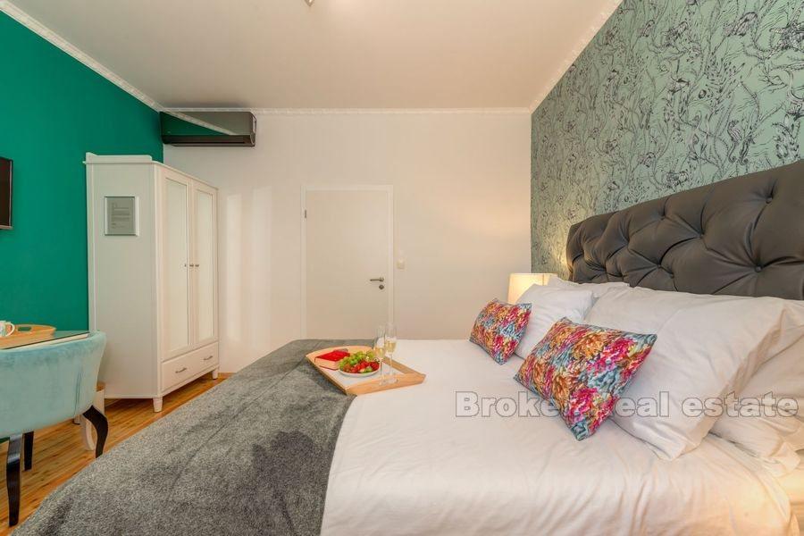 Varos, apartment with three bedrooms for tourism