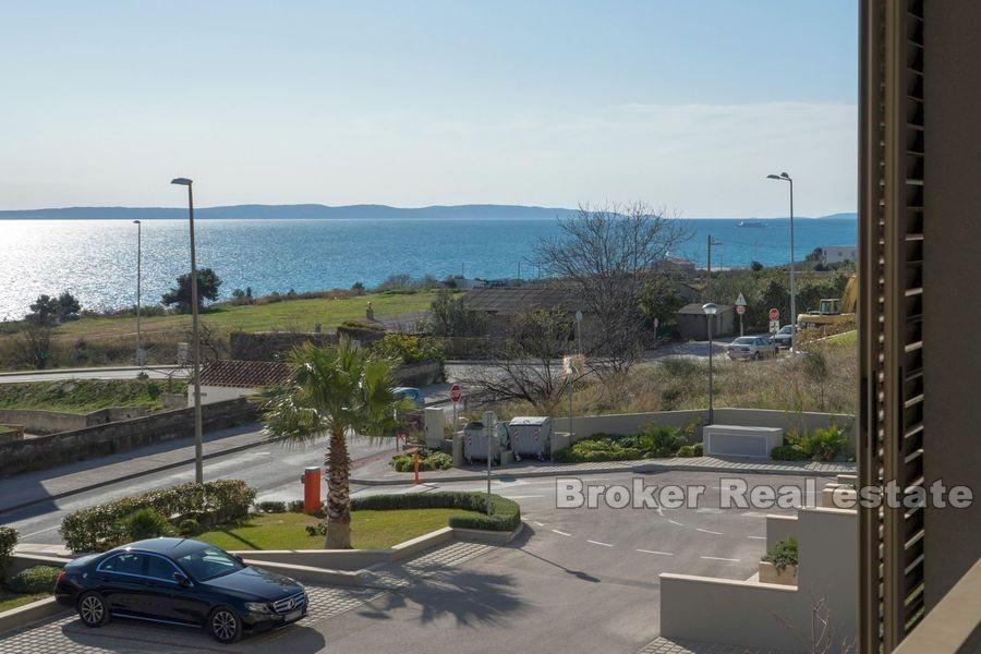 Žnjan, moderan trosoban apartman s pogledom na more