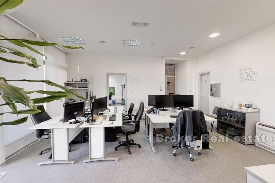 Mejasi, modern office space