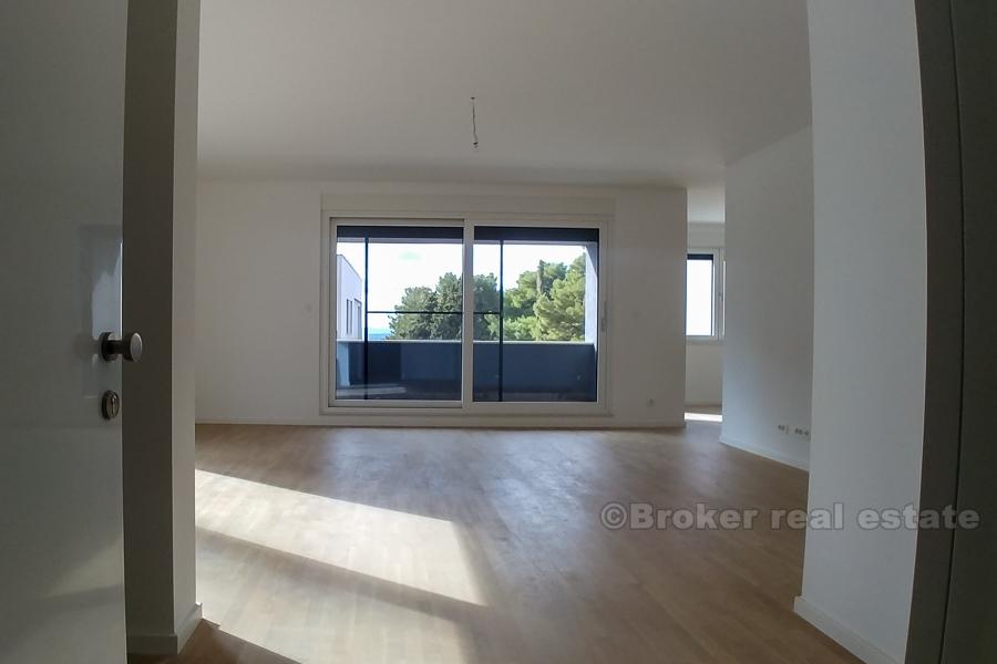 Przestronny apartament z trzema sypialniami do wynajęcia