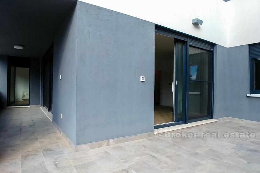 Rymlig lägenhet med tre sovrum för uthyrning