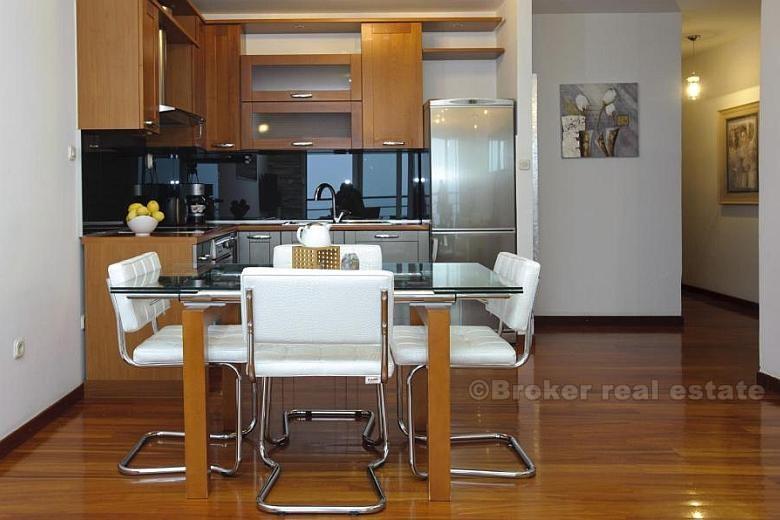 Appartement trois chambres à vendre