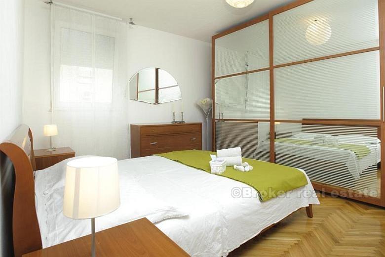 Tre camere da letto, in vendita