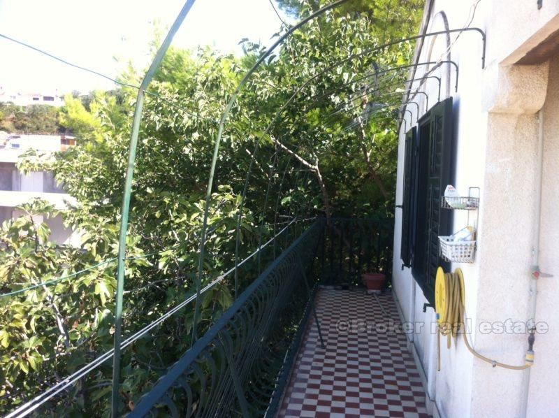 Dwupoziomowy apartament z widokiem na morze, na sprzedaż