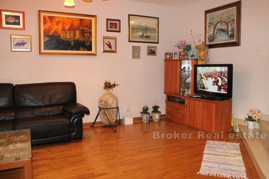 Mieszkanie trzy pokojowe, na sprzedaż