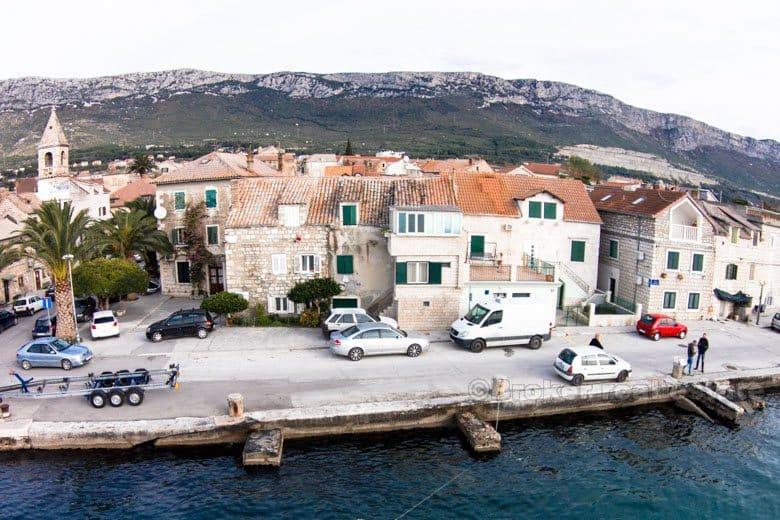 Maison en pierre à la mer, à vendre