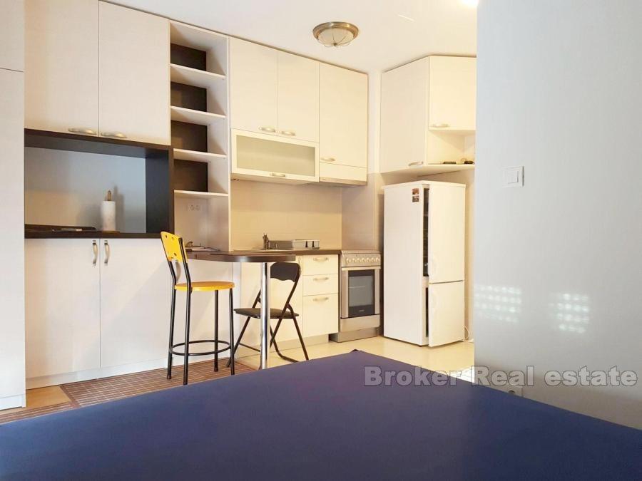 Studio apartman, prodan