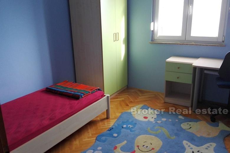 Tre camere da letto, in vendita