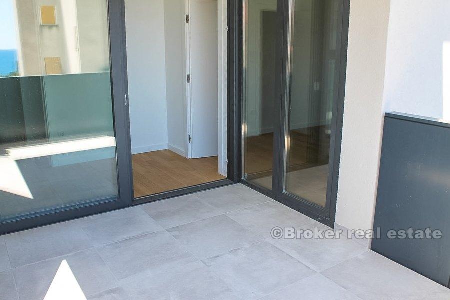 Appartement de quatre chambres, vue sur la mer, vente