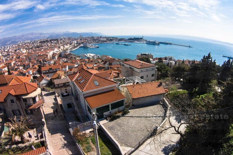 Land with building permission, for sale