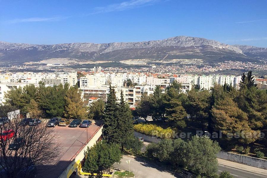 Apartament z dwiema sypialniami, na sprzedaż