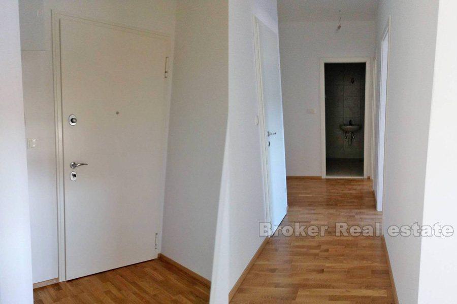 Kila, Zwei-Zimmer-Wohnung mit Garage, zum Verkauf