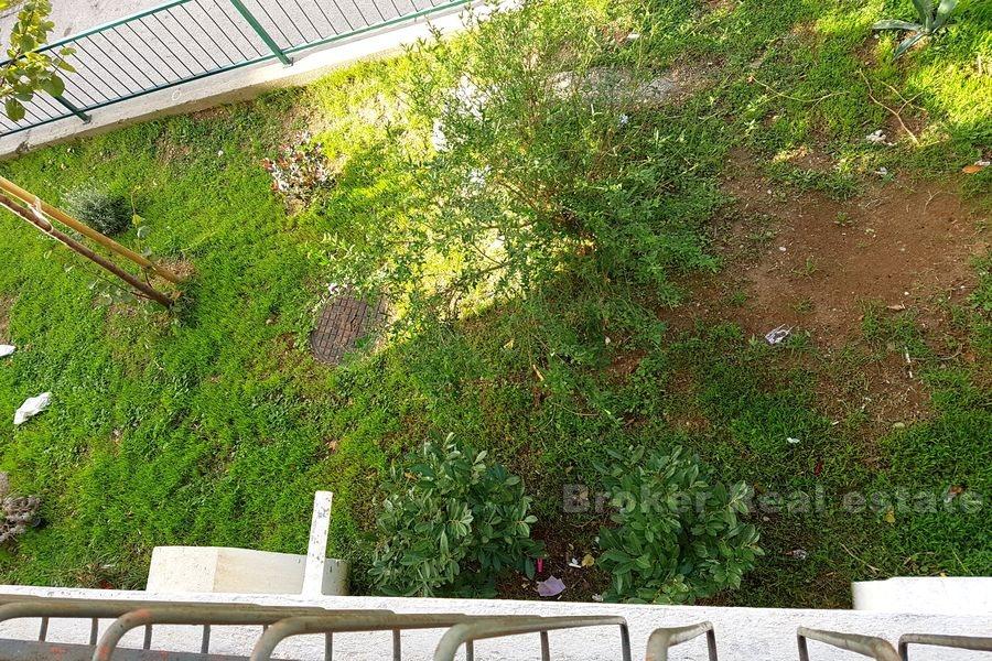 Sućidar, bekväm lägenhet med tre sovrum, till salu