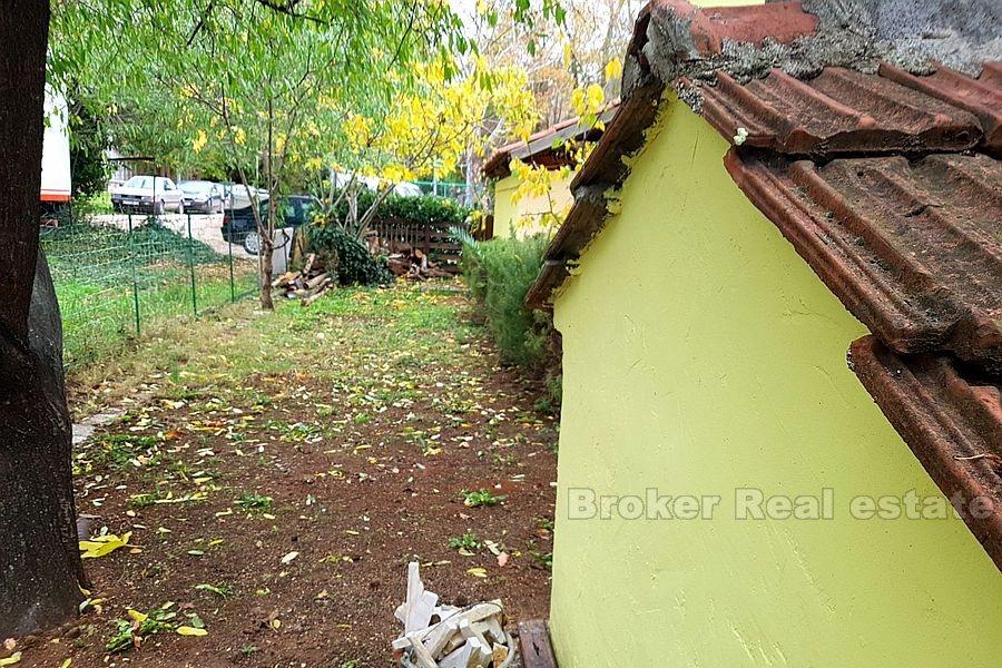 Спинут, дом с 4 спальнями, для продажи