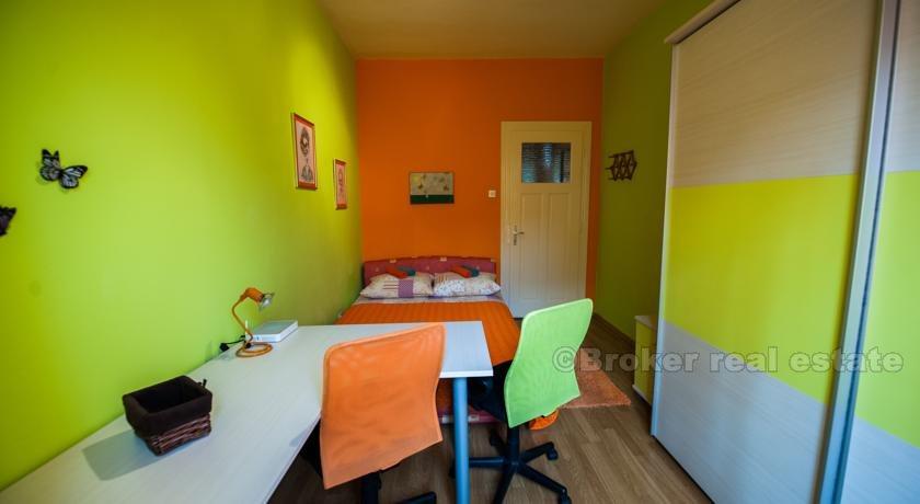 Comfortable two bedroom apartment, for rent