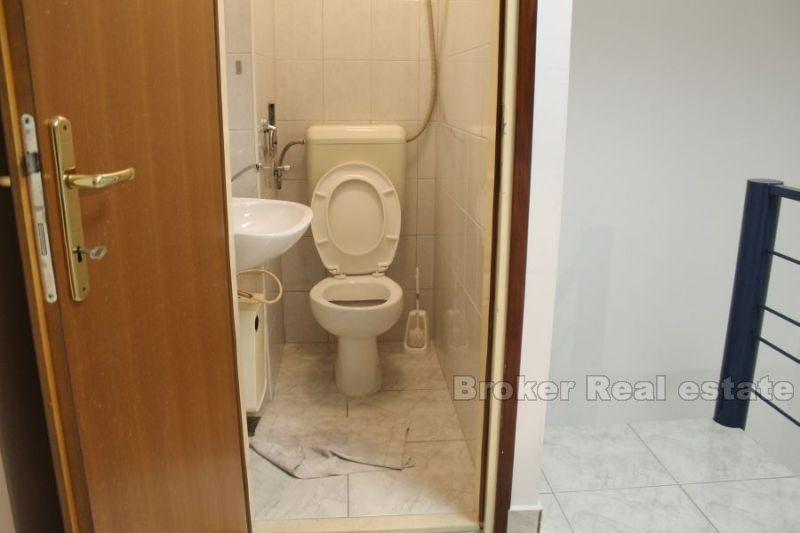Commercial office space (Split 3), for rent