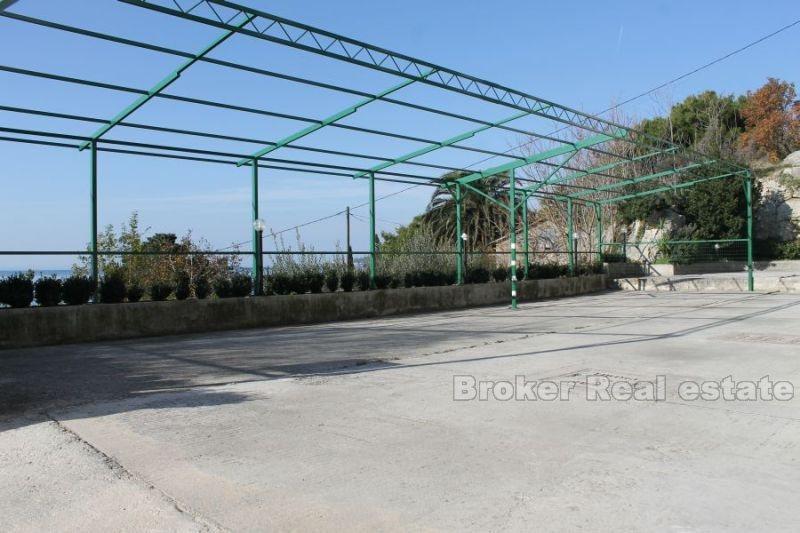 Samostojeća apartmanska kuća, na prodaju, Omiš