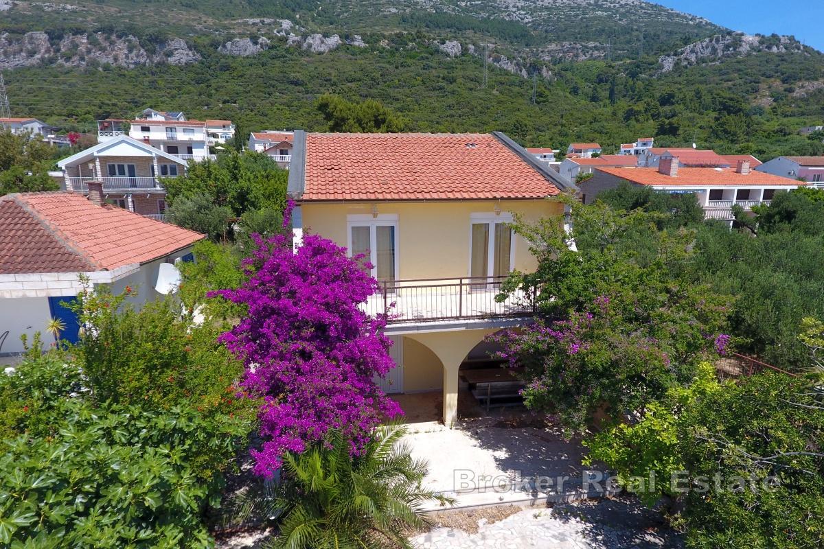 Kuća uz more, za prodaju