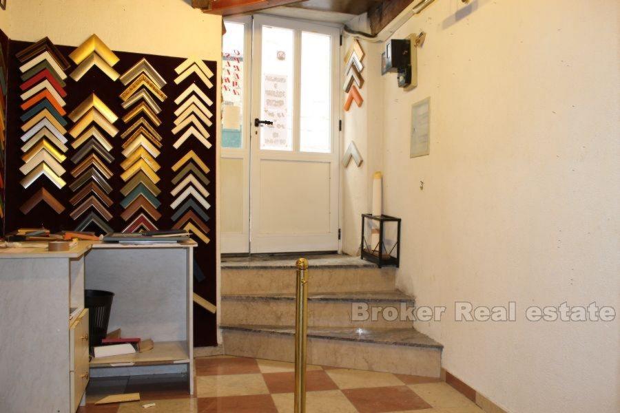 Office space (center), for rent