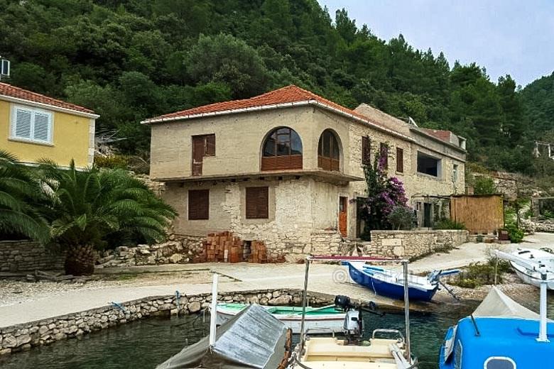 Semi-detached house, for sale