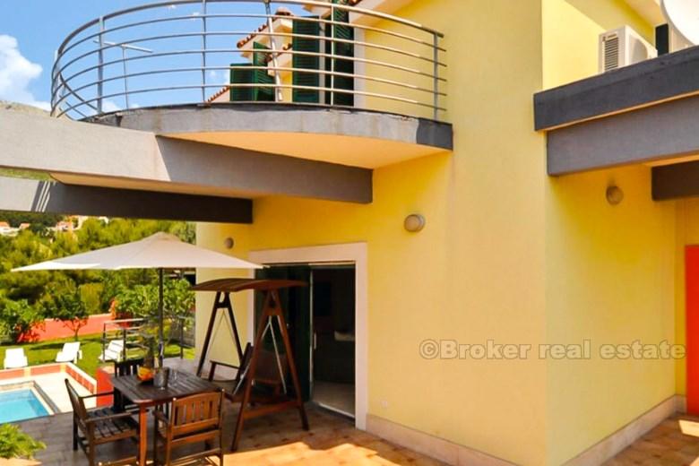 Luxury villa, for sale