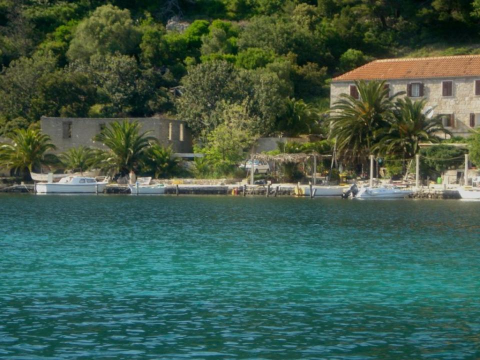 Casa in pietra demolita, in vendita