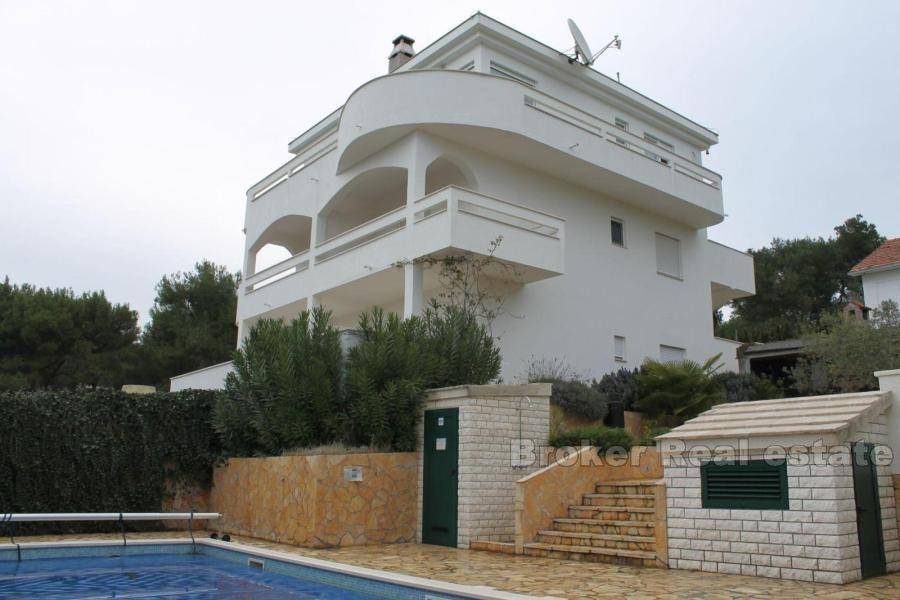 Красивый дом, для продажи