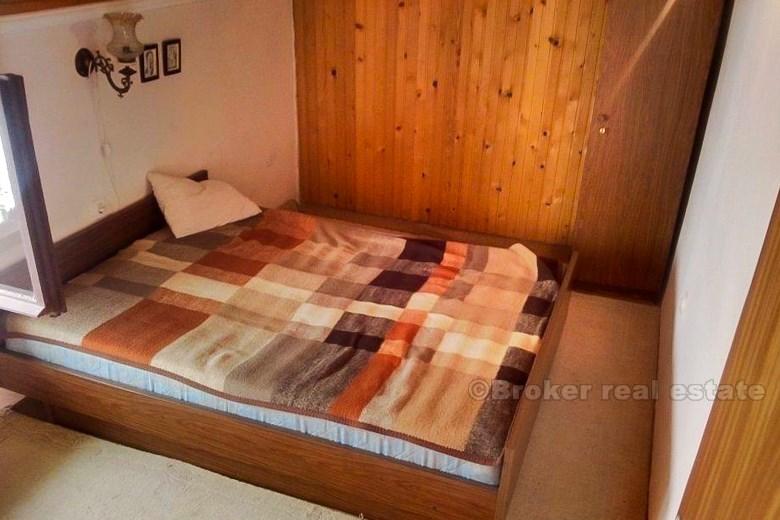 Hus for renovering, til salgs