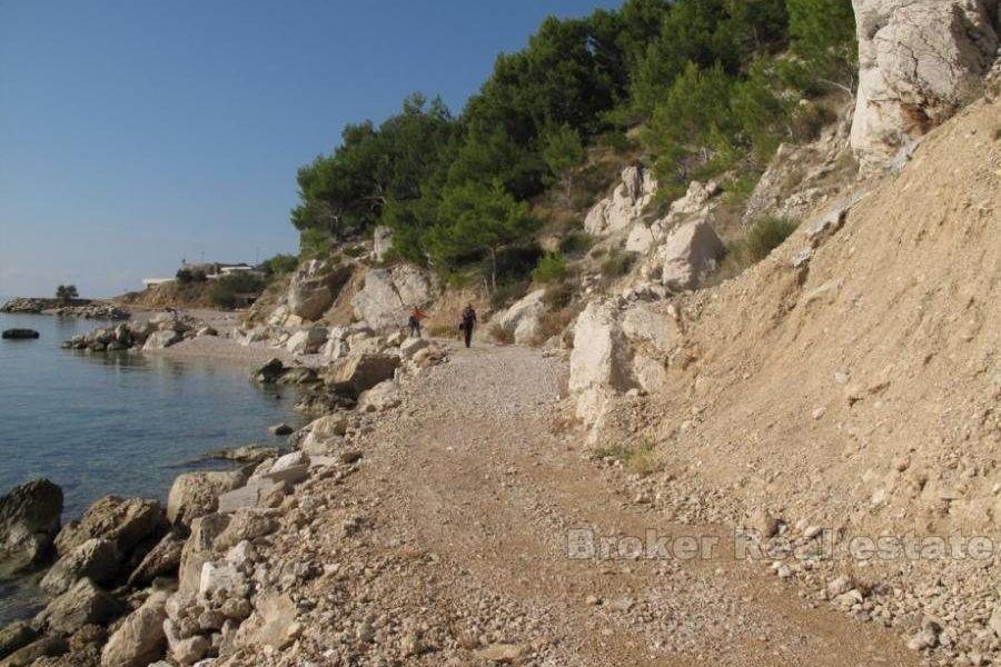 Građevinsko zemljište prvi red do mora, na prodaju