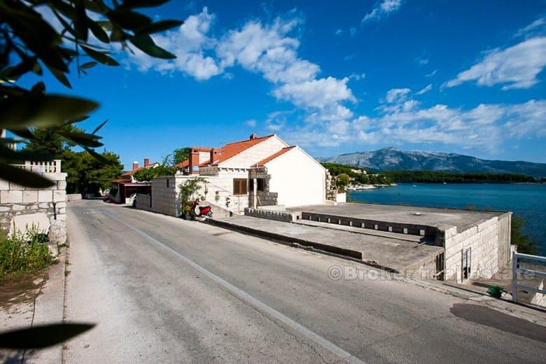 House by the sea, for sale