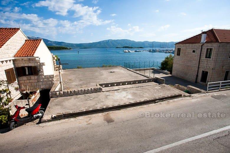 House by the sea, for sale