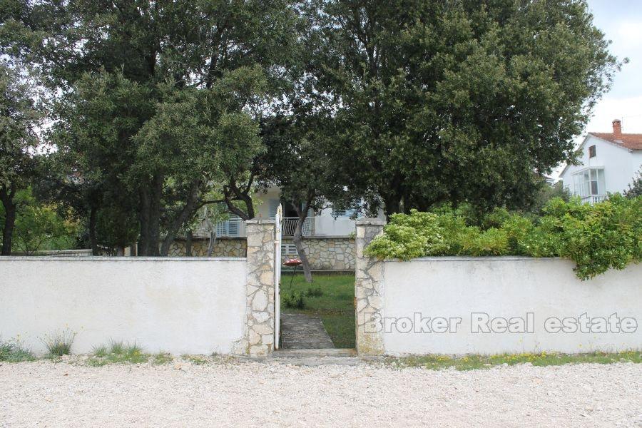 Maison au bord de la mer