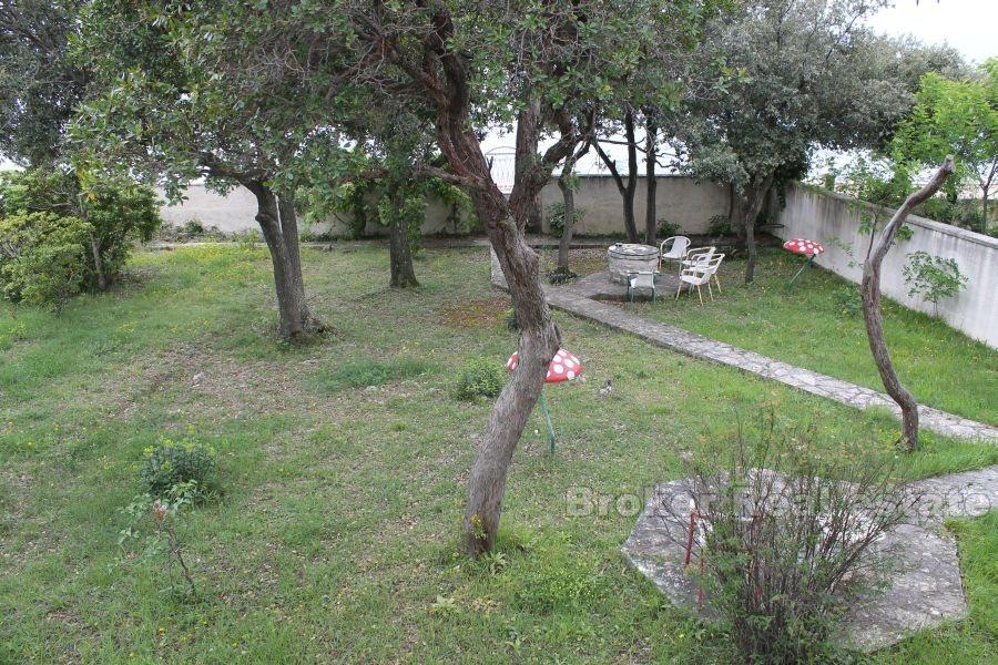 Maison au bord de la mer