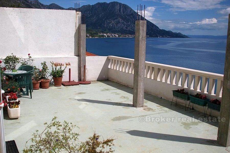 Casa bifamiliare, splendida vista mare