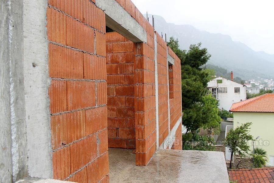 Semi-detached house, for sale