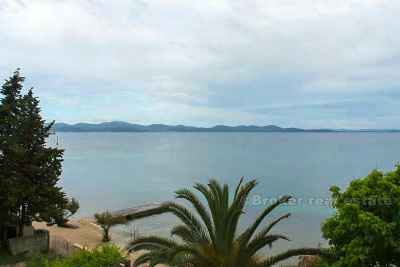 House by the sea, for sale