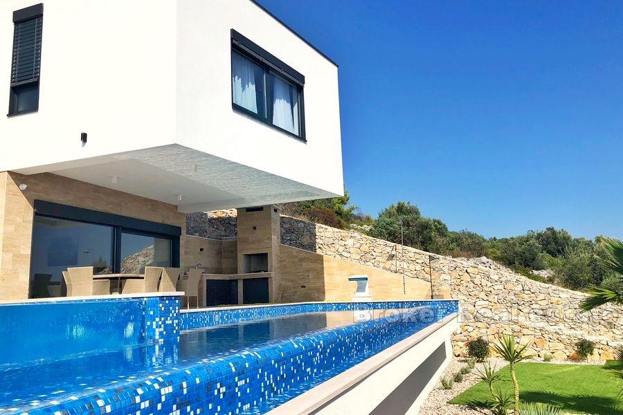 6 nové luxusní moderní vily na prodej