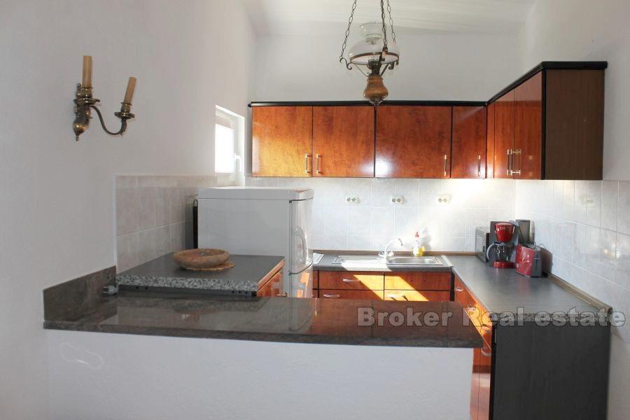 Dom jednorodzinny, z pięknym widokiem na morze